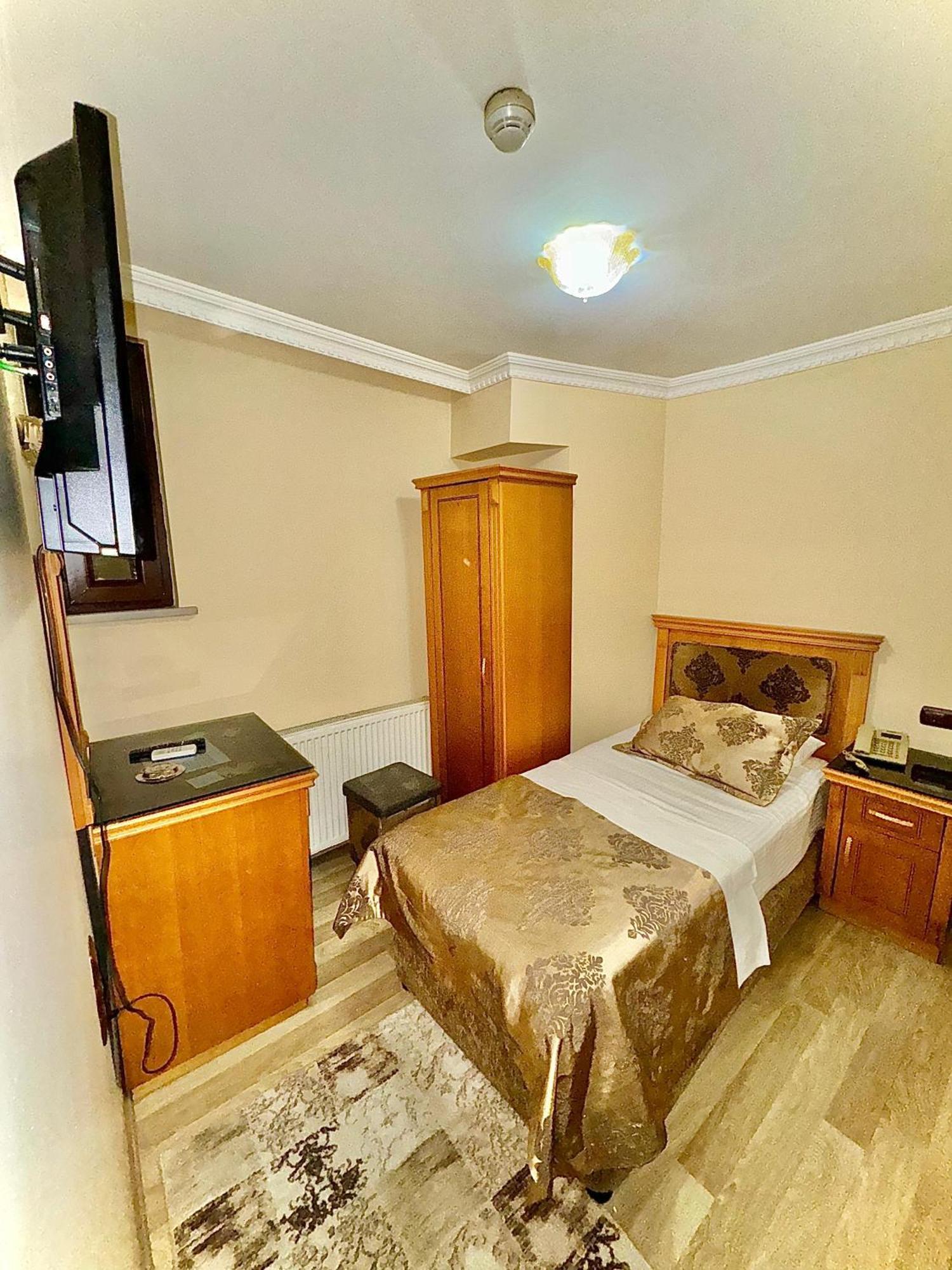 Grand Papirus Hotel Istanbul Bagian luar foto