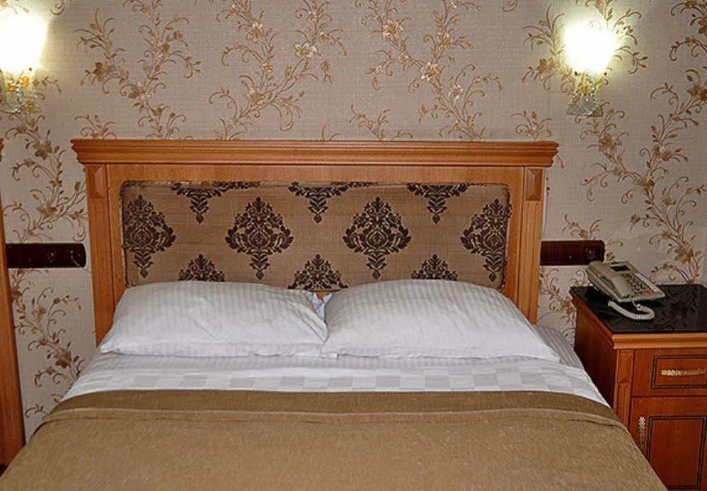 Grand Papirus Hotel Istanbul Bagian luar foto